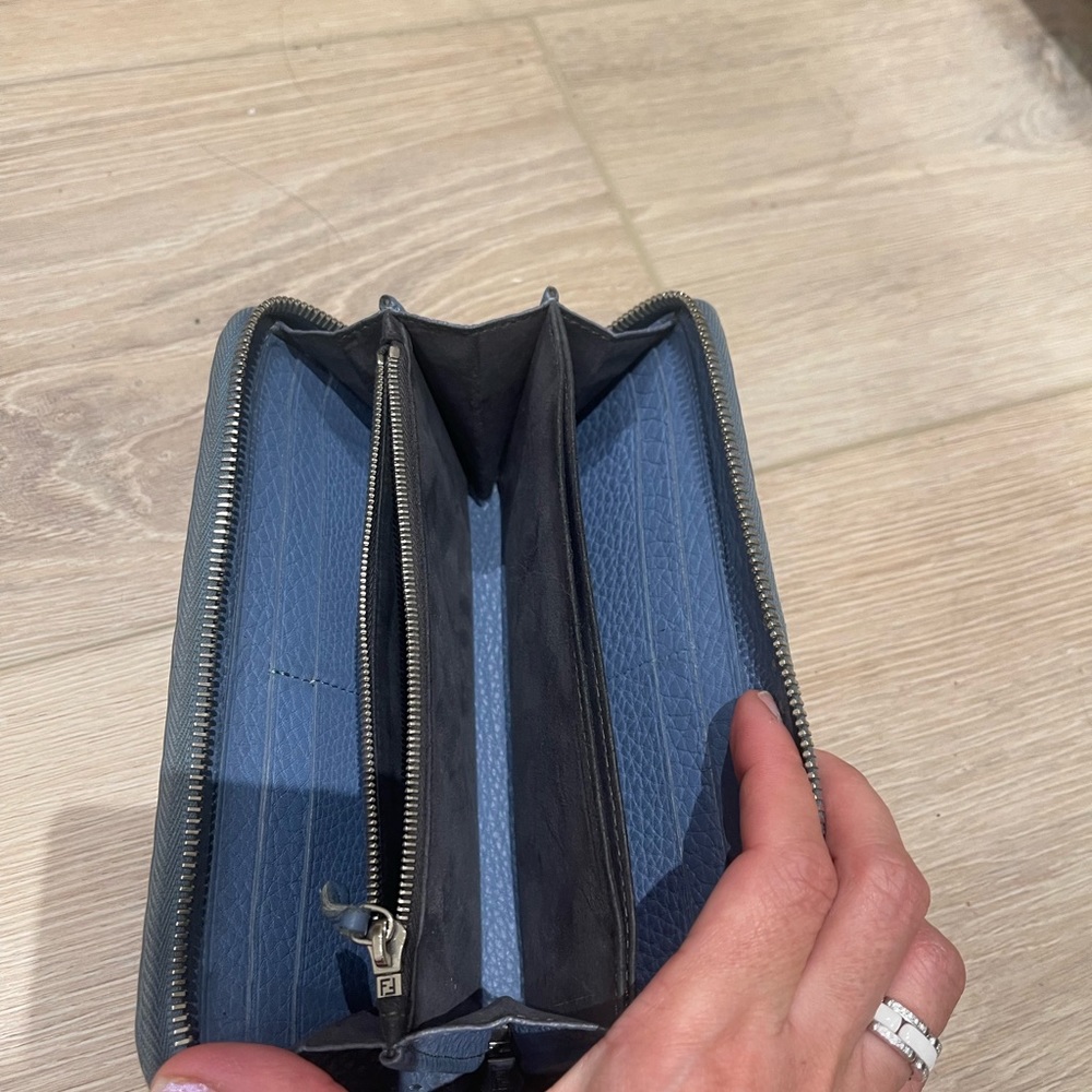 Fendi wallet - Picture 3 of 8